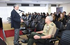 Estudantes do Rio Grande do Sul e da Bahia visitam o STM