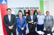 Ministro-Presidente do STM cumpre agenda na Bahia