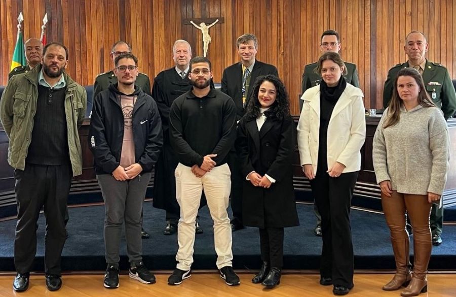 Visita de acadêmicos na Auditoria Militar de Curitiba (5ª CJM)