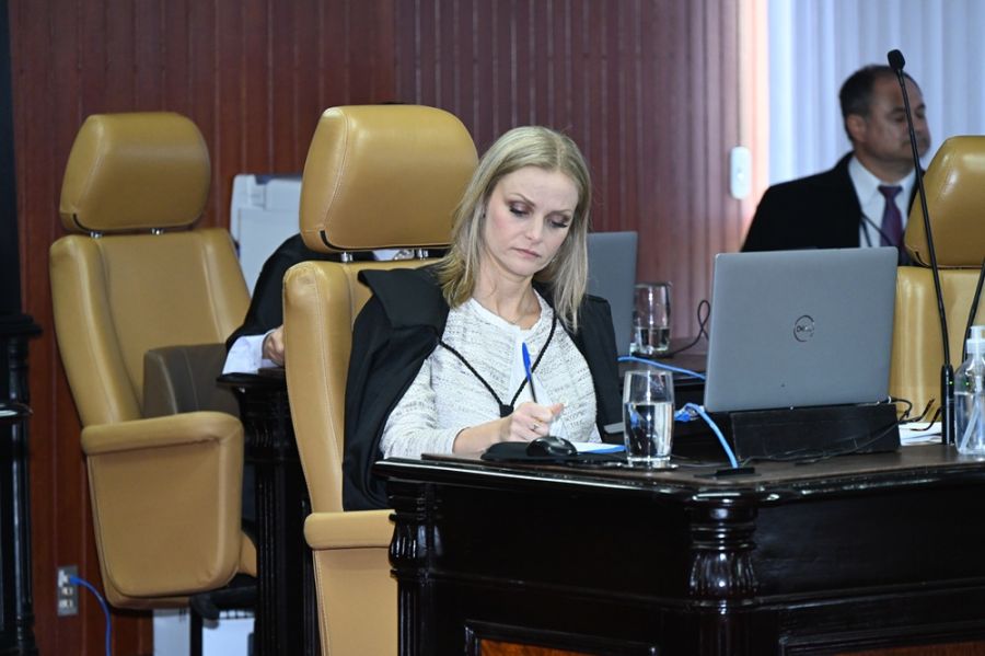 Mantida condenação de oficial do Exército por exercício ilegal da medicina; ministra Verônica Sterman marca estreia com voto divergente