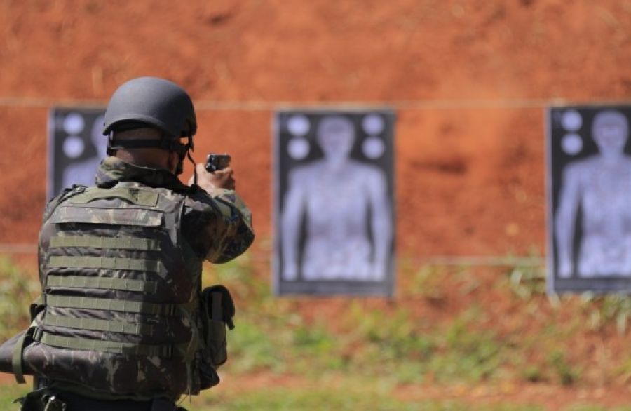 Tribunal confirma condenação por receptação de pistola extraviada da FAB
