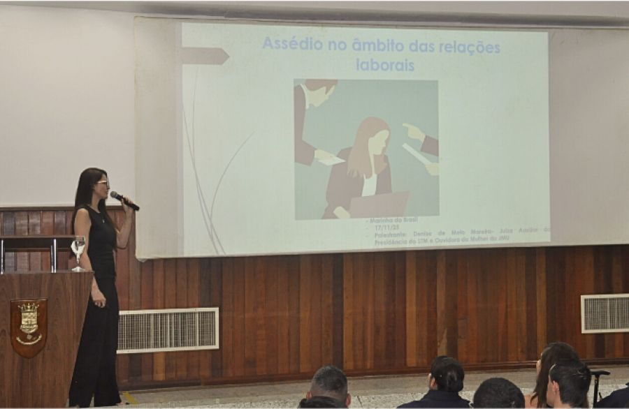 Ouvidoria da Mulher da JMU reforça a importância da prevenção ao assédio em palestra na Marinha