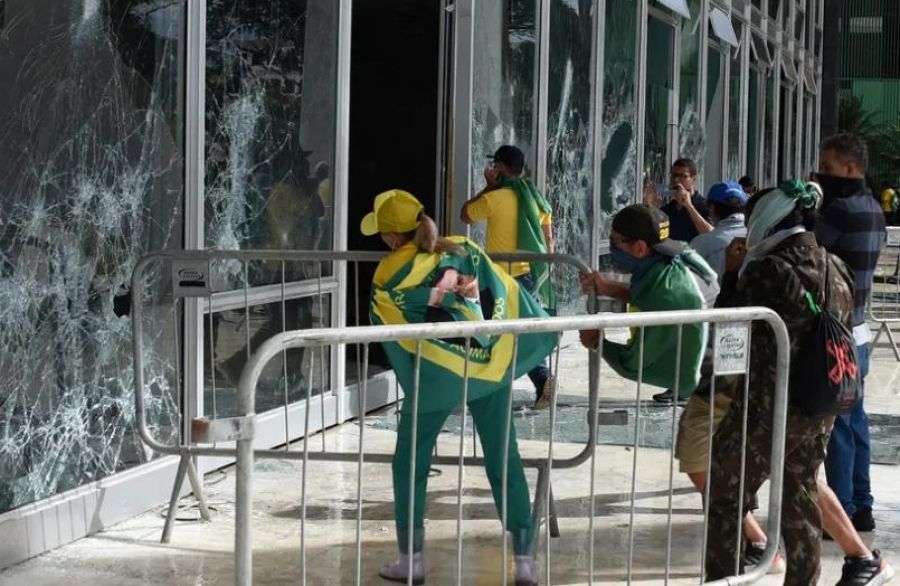 Primeira instância da JMU condena coronel por incitamento e ofensas às Forças Armadas