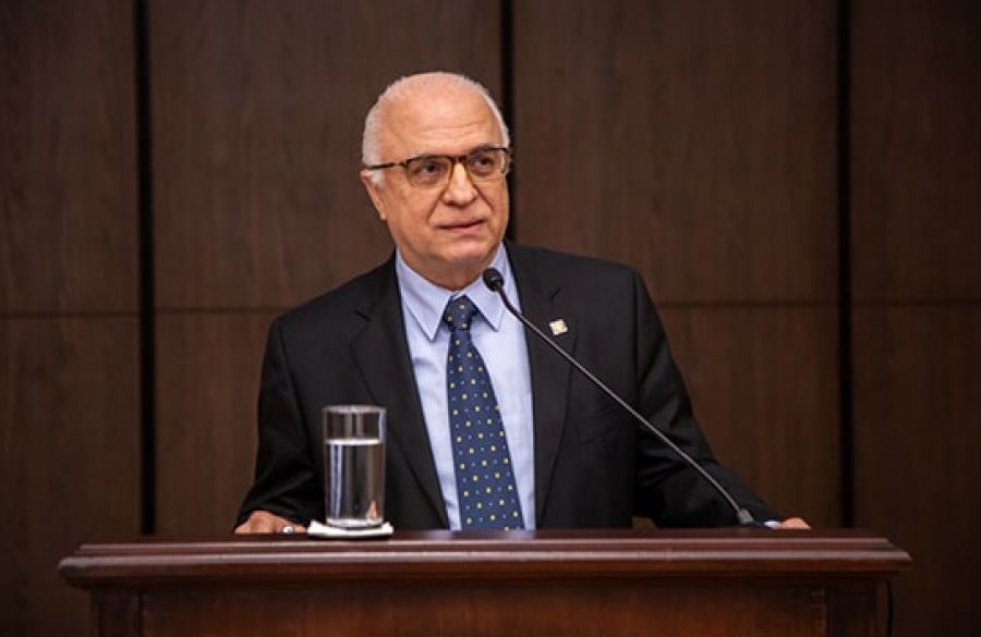 Ministro do STM impõe medidas protetivas em caso de assédio contra militar trans